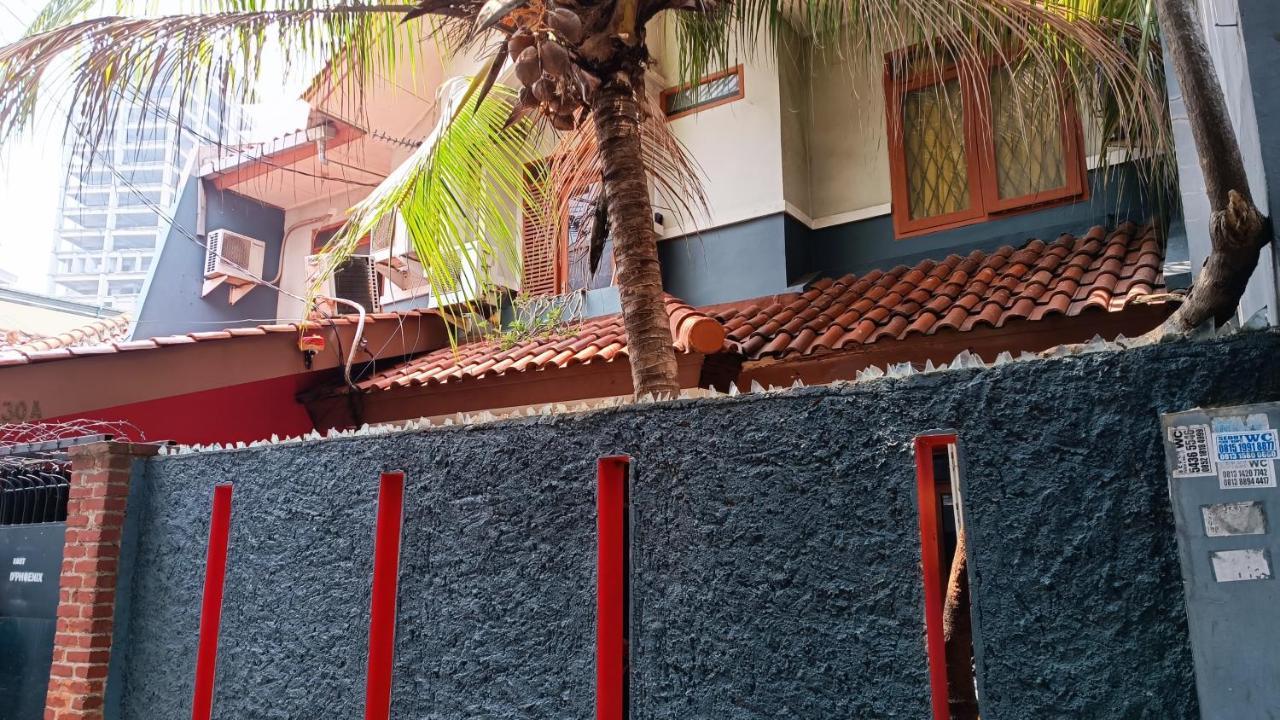 Oyo 91341 D'Phoenix Anggrek Syariah Residence Dżakarta Zewnętrze zdjęcie